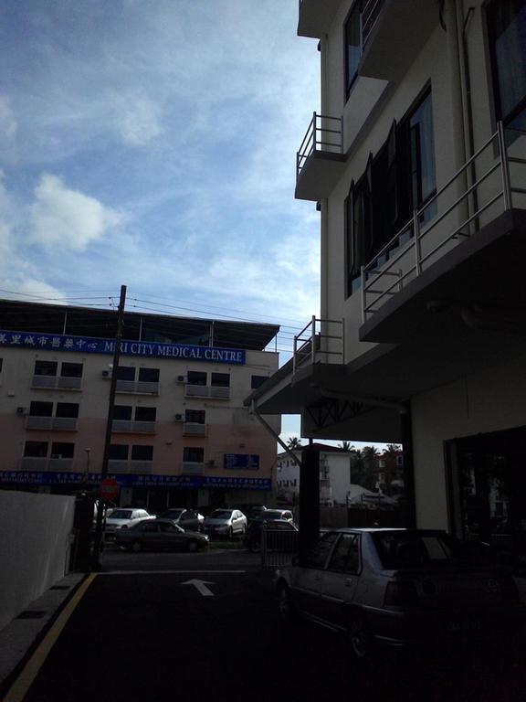 101 Hotel Miri Exterior foto